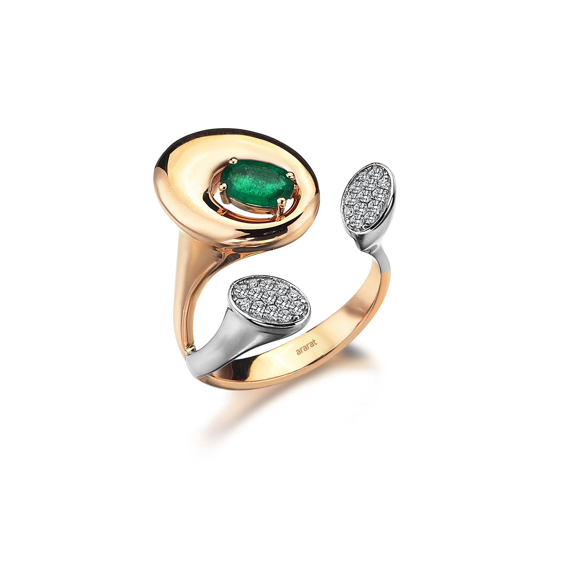 Emerald and diamond ring