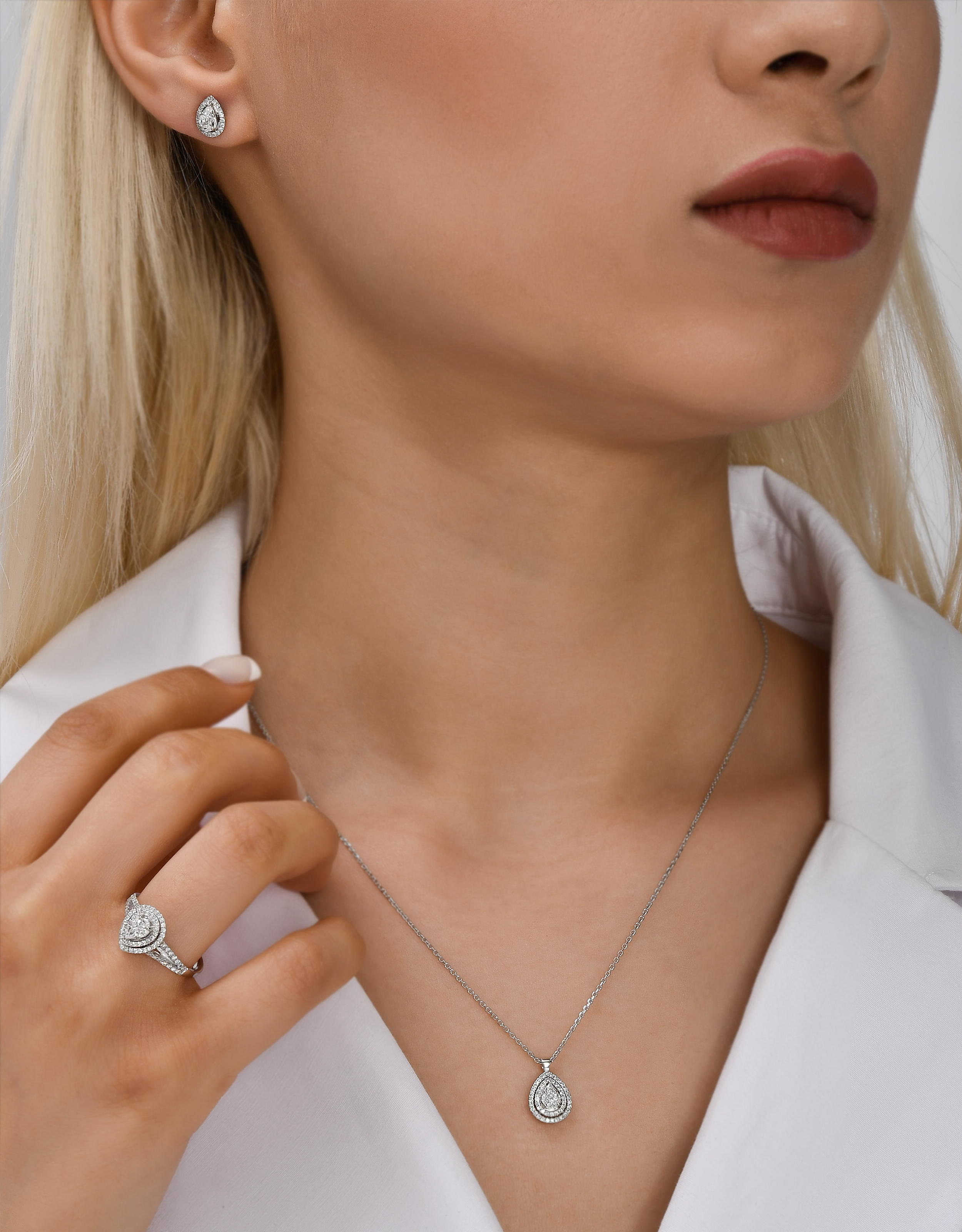 Diamond necklace