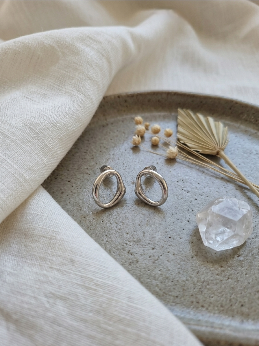 WAVE- HA 055 Earring (White)