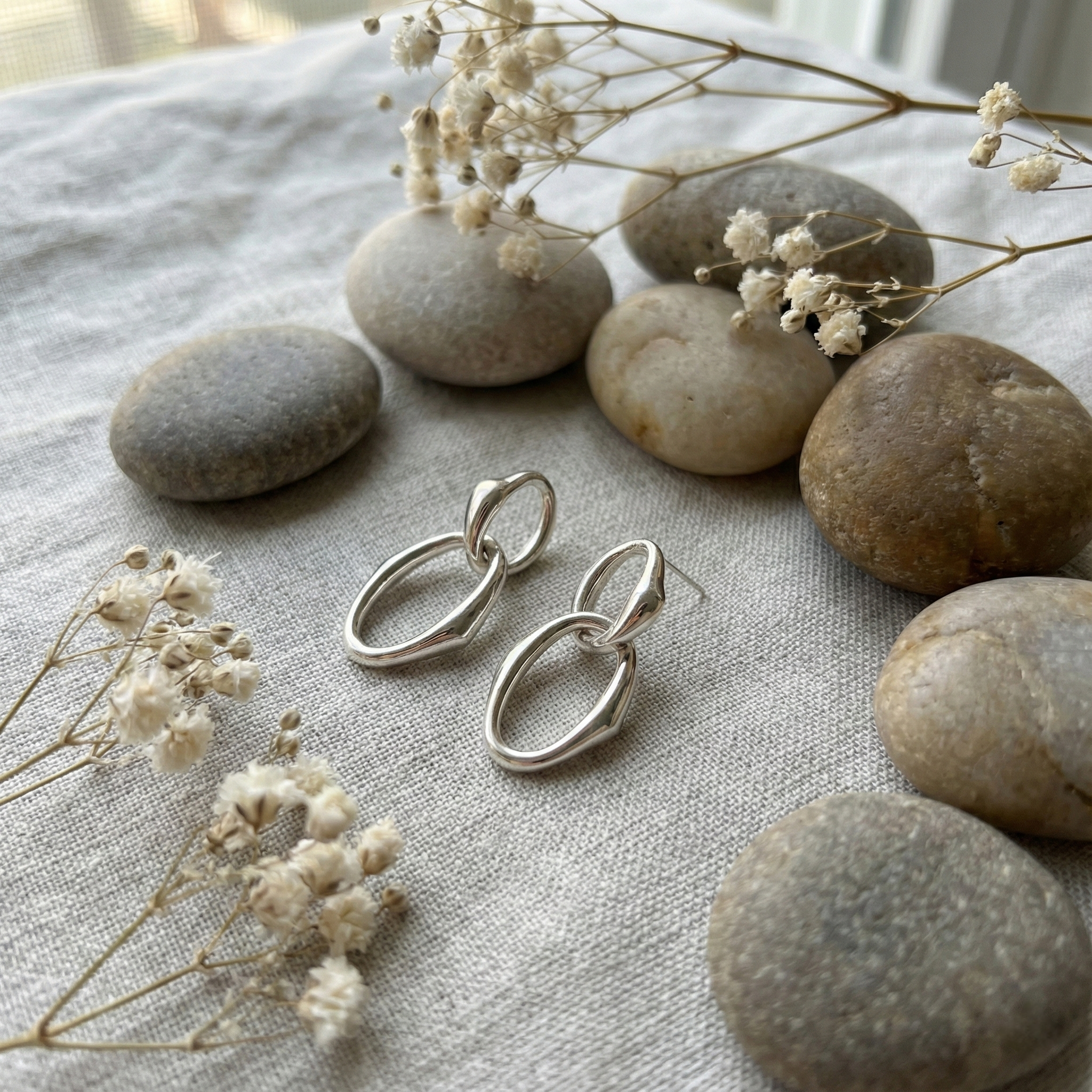 WAVE- HA 025 Earring (White)