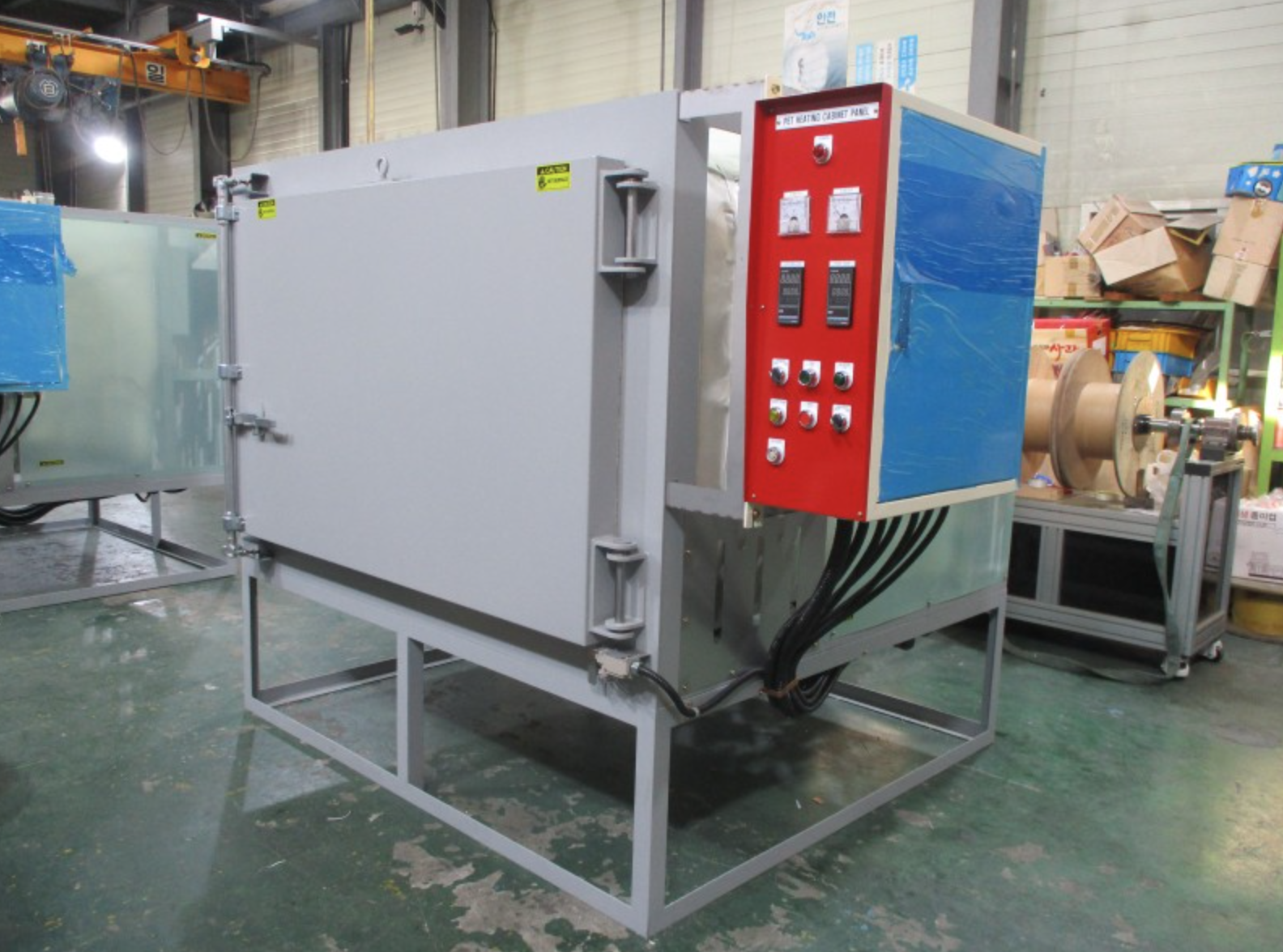 Induction Heating Cabinet