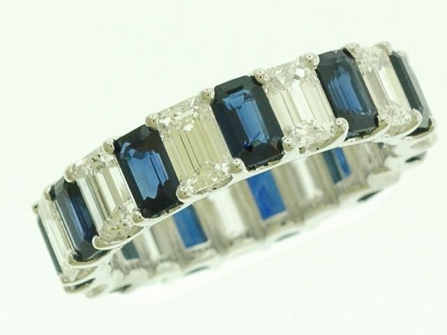 Diamonds and sapphire Ring.